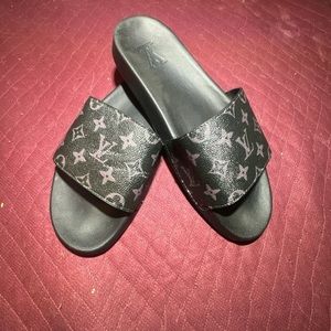 Louis Vuitton Slides